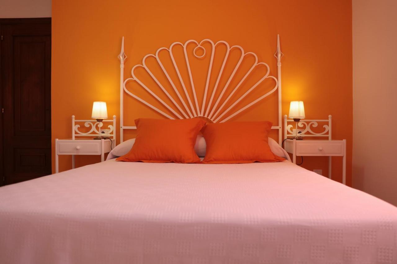 Hotel Las Catedrales Pumarín Extérieur photo